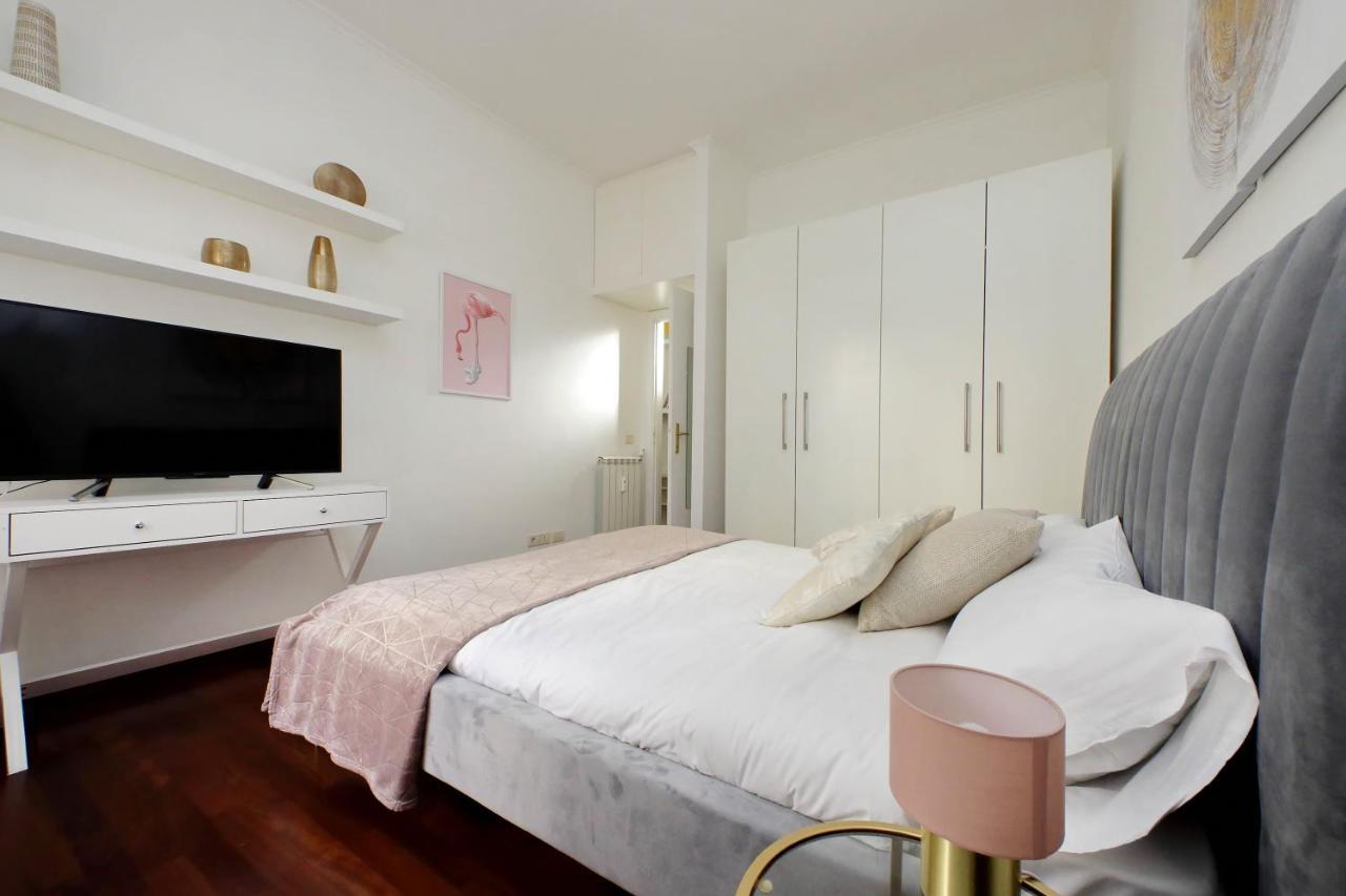 Domus Lou Elegante Appartamento In Trastevere Roma Exteriér fotografie